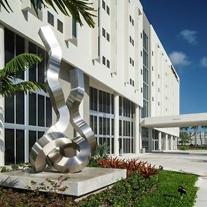 Doubletree By Hilton Miami Doral